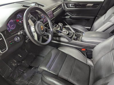 2023 Porsche Cayenne Base