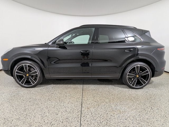 2023 Porsche Cayenne Base