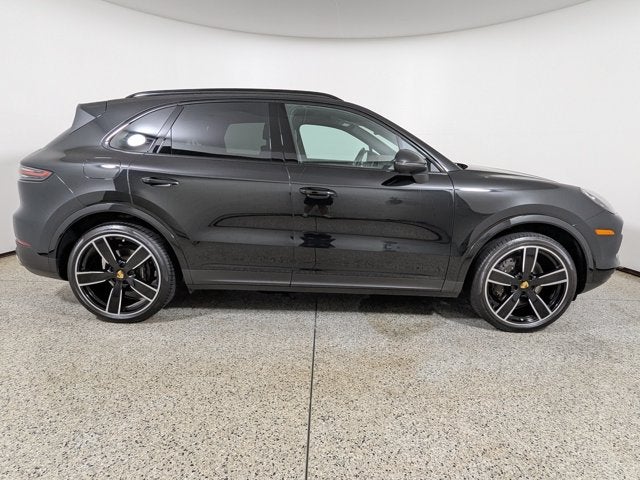 2023 Porsche Cayenne Base
