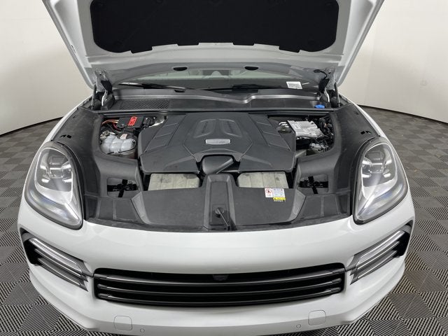 2023 Porsche Cayenne Platinum Edition