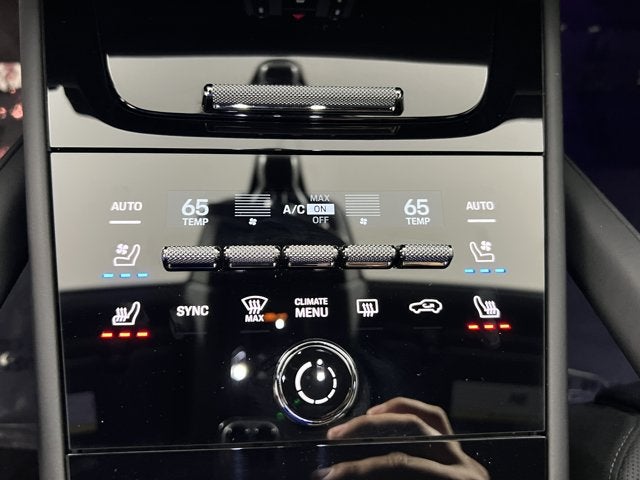 2025 Porsche Cayenne Base