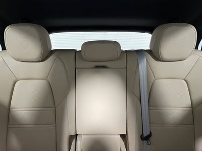 2023 Porsche Cayenne S Platinum Edition