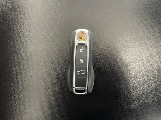 2023 Porsche Cayenne S Platinum Edition