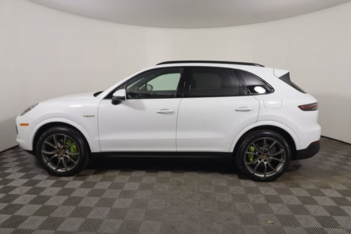 2023 Porsche Cayenne Base