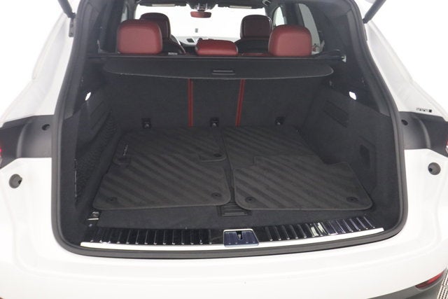 2023 Porsche Cayenne Base