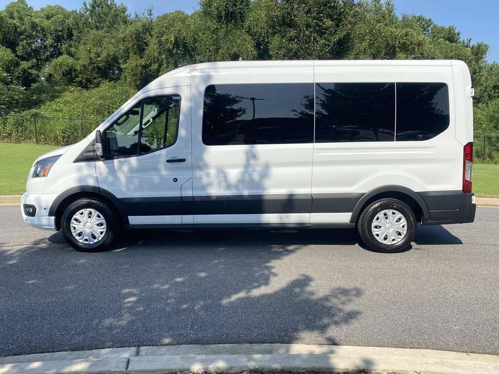 2025 Ford Transit-350 XLT 15 PASS MEDIUM ROOF