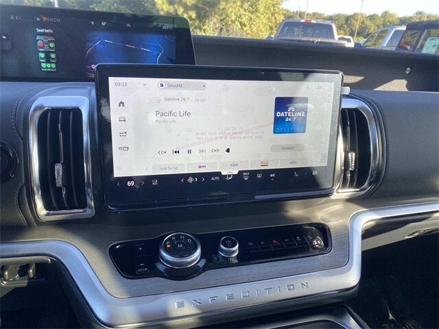 2025 Ford Expedition Platinum® MAX