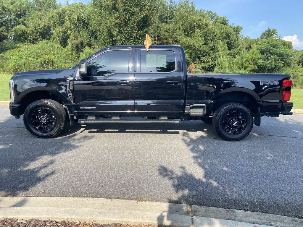 2025 Ford F-350SD Lariat