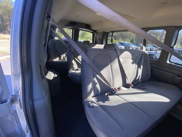 2025 Chevrolet Express 3500 LT Passenger