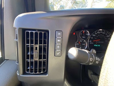 2025 Chevrolet Express 3500 LT Passenger