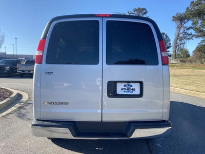 2025 Chevrolet Express 3500 LT Passenger