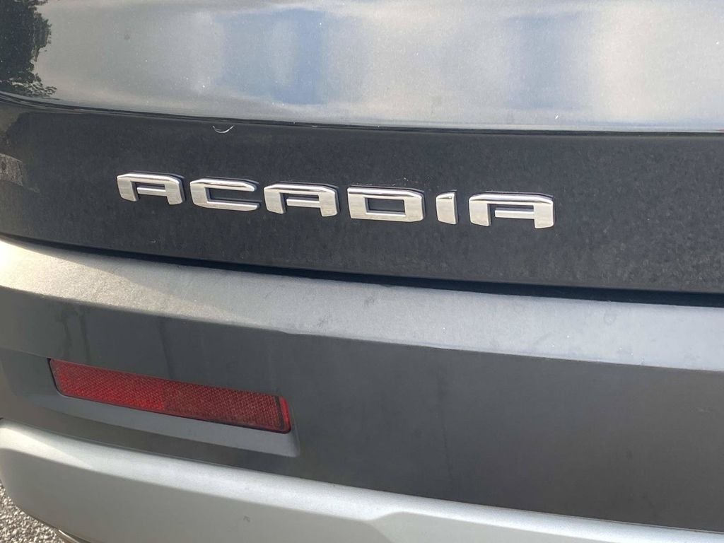 2023 GMC Acadia SLT