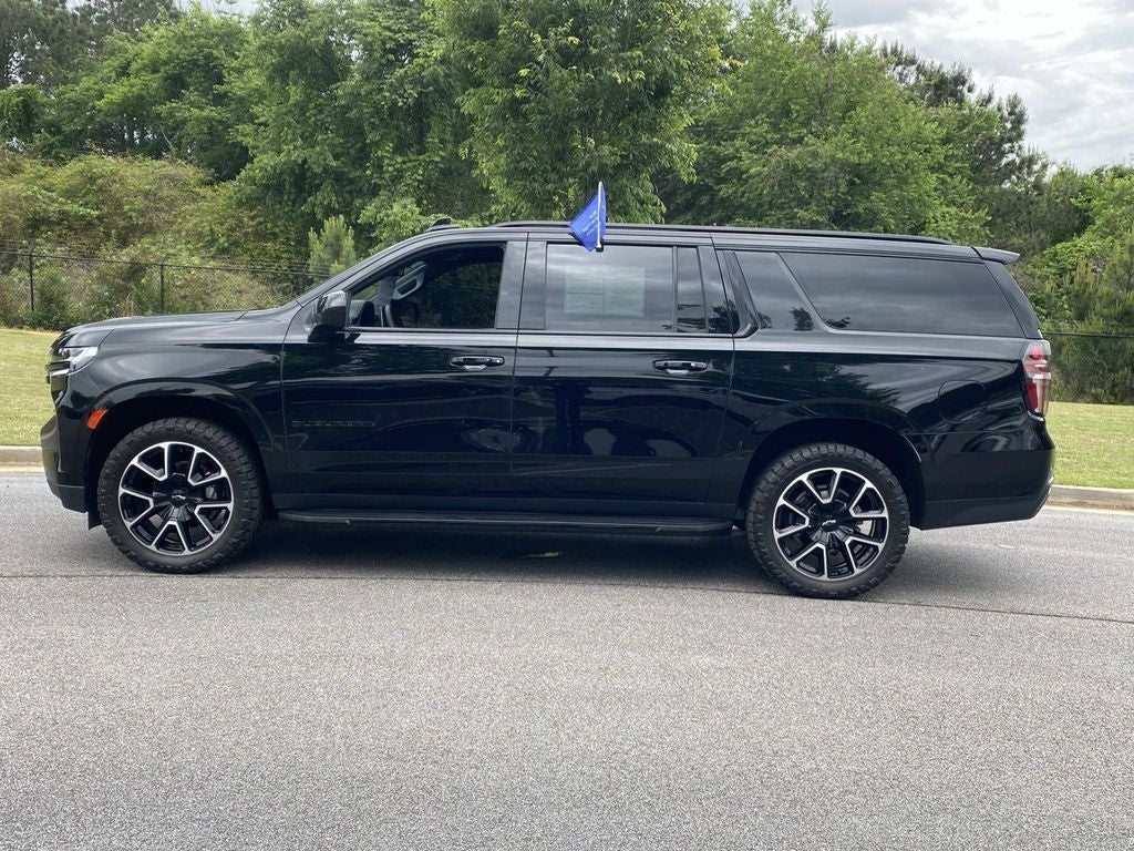 2023 Chevrolet Suburban RST