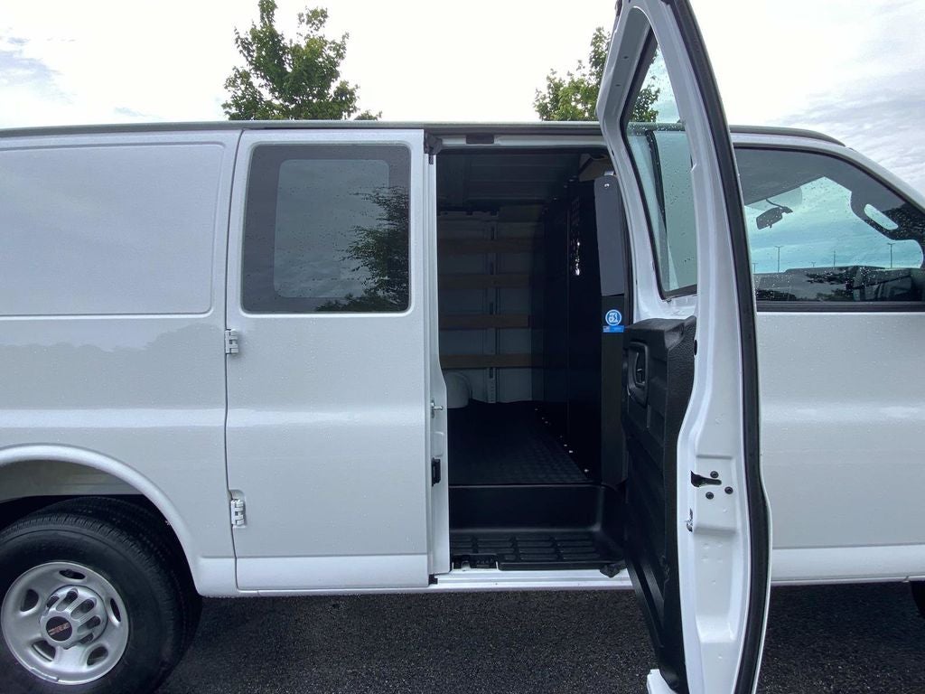 2025 GMC Savana 2500 Work Van
