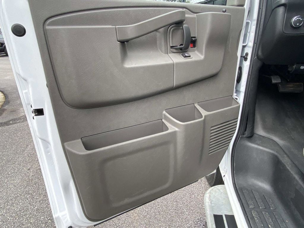 2025 GMC Savana 2500 Work Van