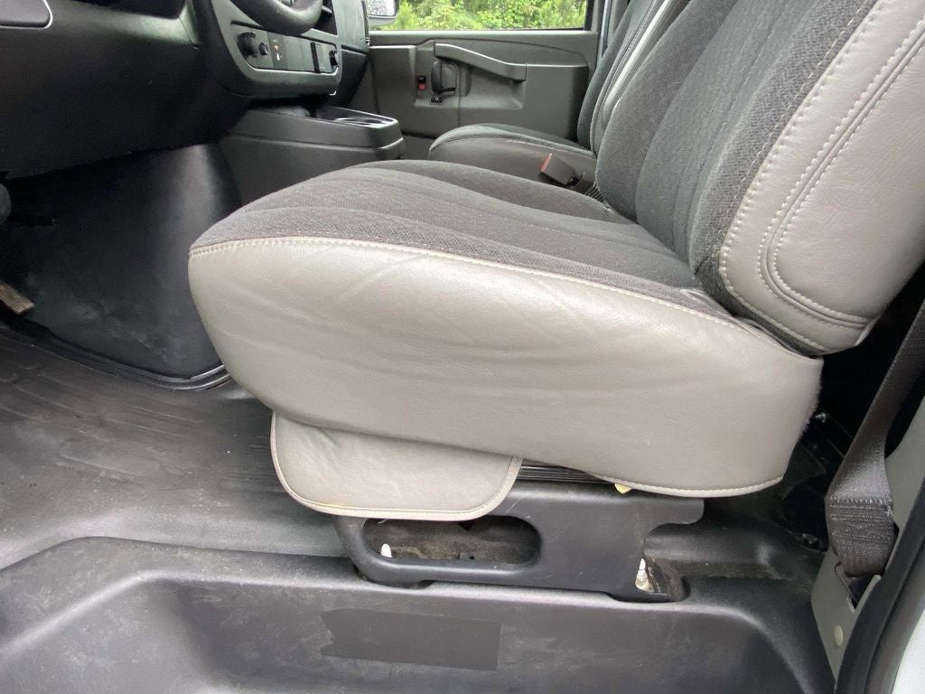 2025 GMC Savana 2500 Work Van