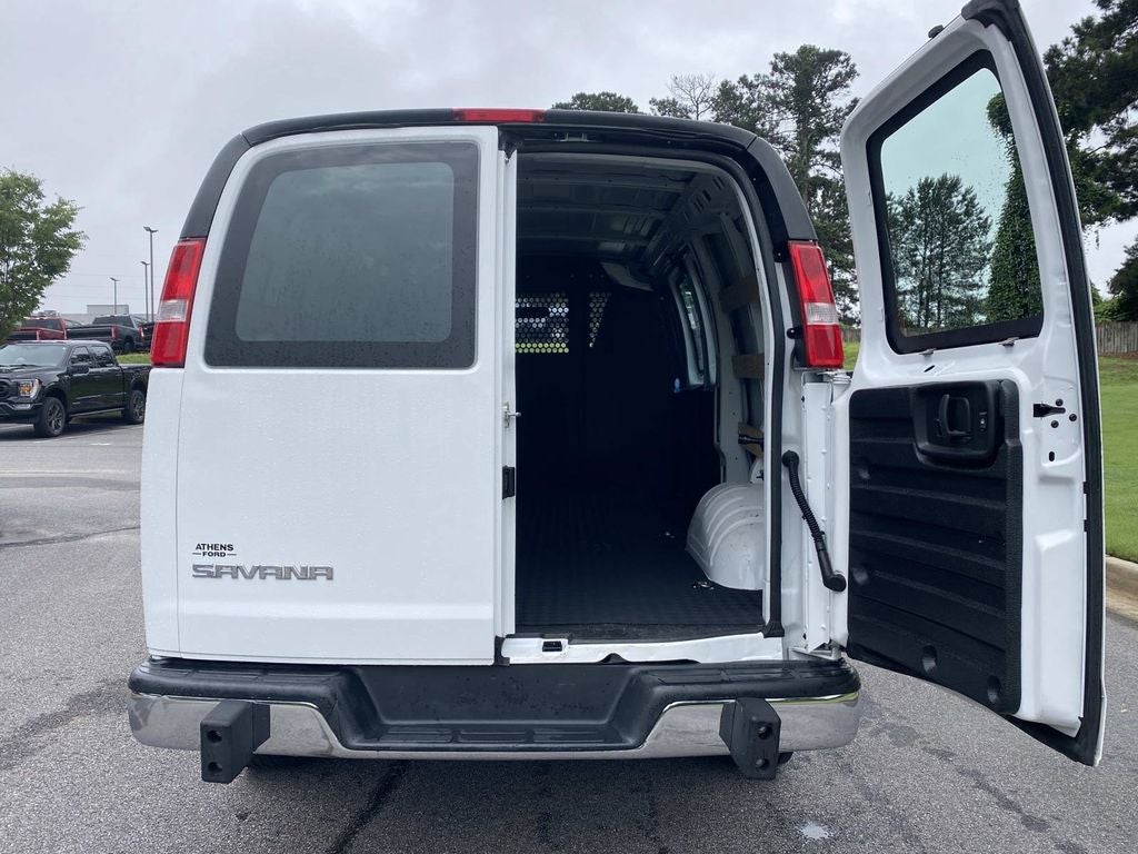 2025 GMC Savana 2500 Work Van