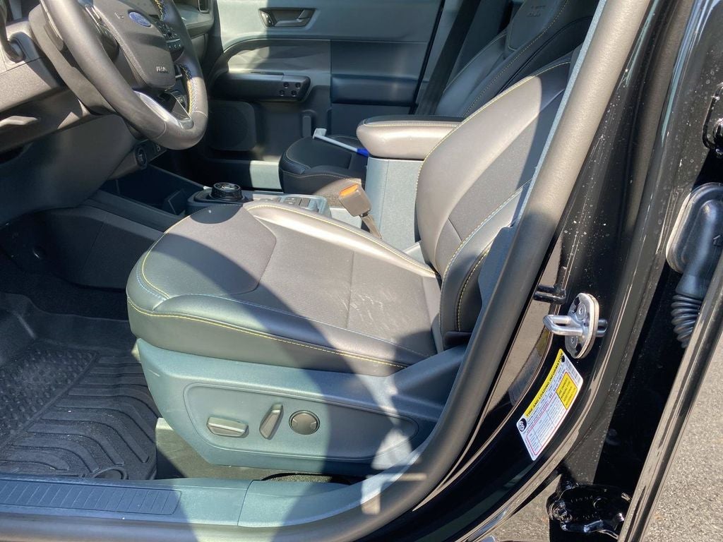2025 Ford Maverick Lobo Standard