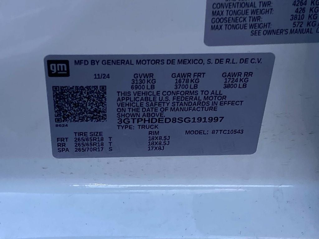 2025 GMC Sierra 1500 SLT