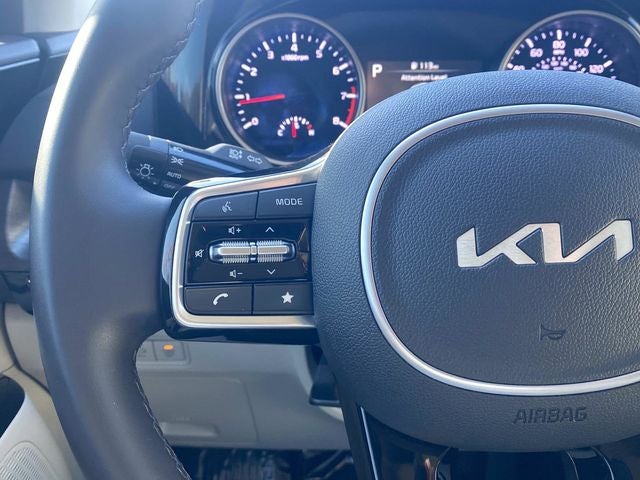 2024 Kia Carnival EX