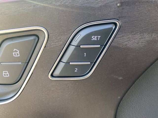 2021 Audi Q7 55 Prestige quattro