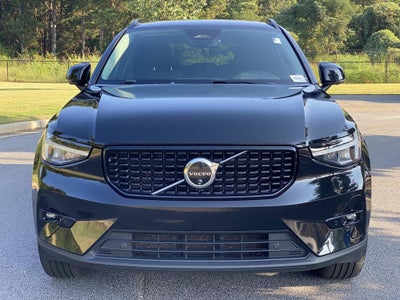 2024 Volvo XC40 B5 Plus Dark Theme