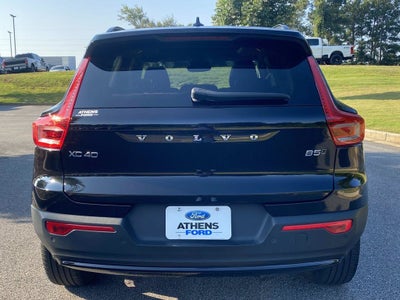 2024 Volvo XC40 B5 Plus Dark Theme
