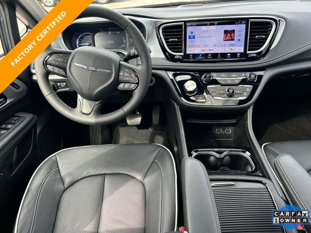 2025 Chrysler Pacifica Hybrid Select