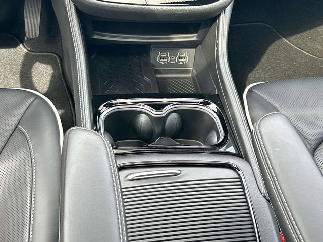 2025 Chrysler Pacifica Hybrid Select