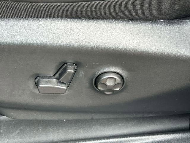 2025 Chrysler Pacifica Hybrid Select