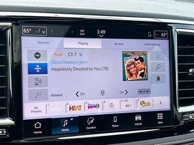 2025 Chrysler Pacifica Hybrid Select