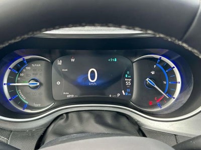 2025 Chrysler Pacifica Hybrid Select