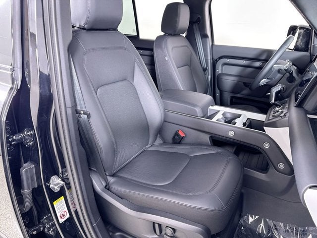 2025 Land Rover Defender S