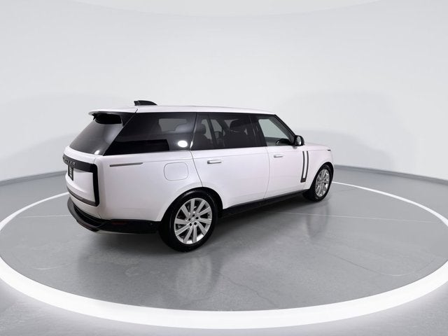 2024 Land Rover Range Rover SE