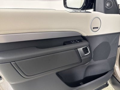 2025 Land Rover Discovery Dynamic SE