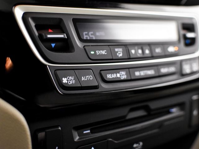 2019 Honda Pilot Touring 8 Passenger