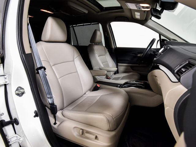 2019 Honda Pilot Touring 8 Passenger