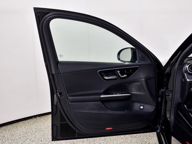 2025 Mercedes-Benz C 300 C 300