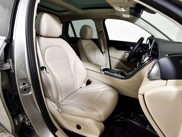 2022 Mercedes-Benz GLC 300 GLC 300