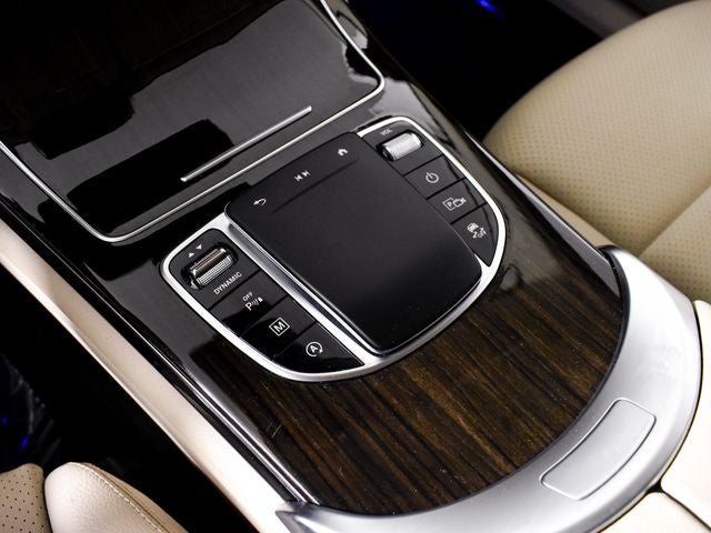 2022 Mercedes-Benz GLC 300 GLC 300