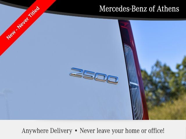2024 Mercedes-Benz Sprinter Crew Van Cargo 144 WB 4MATIC®