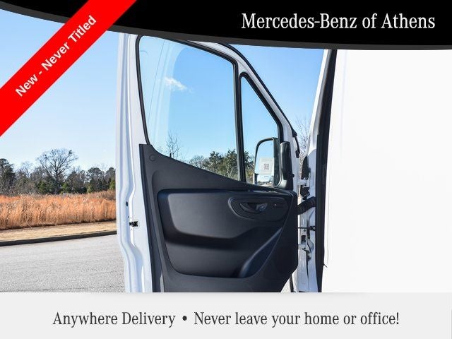 2024 Mercedes-Benz Sprinter Crew Van Cargo 144 WB 4MATIC®