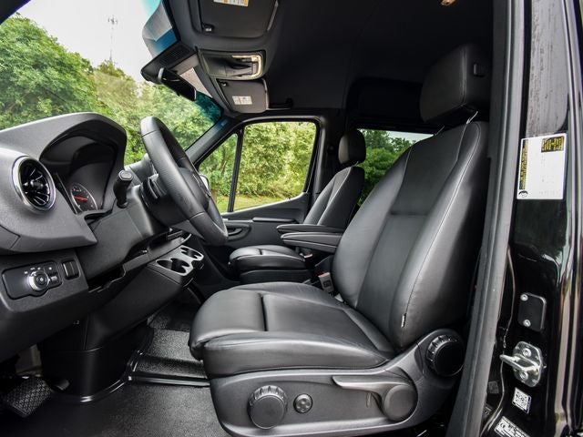 2025 Mercedes-Benz Sprinter Passenger Van Passenger 144 WB