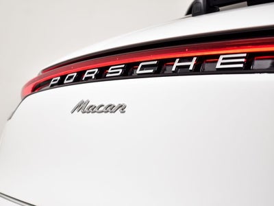 2025 Porsche Macan Base