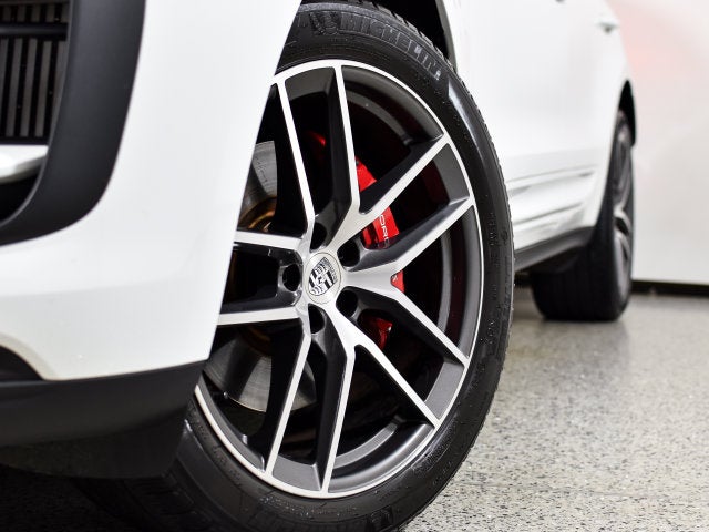 2024 Porsche Macan S