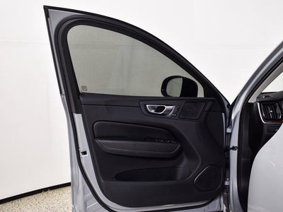 2024 Volvo XC60 Recharge Plug-In Hybrid Ultimate