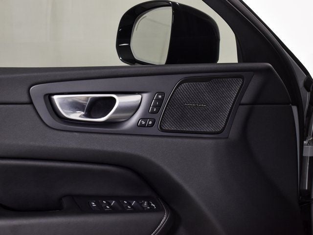 2024 Volvo XC60 Recharge Plug-In Hybrid Ultimate