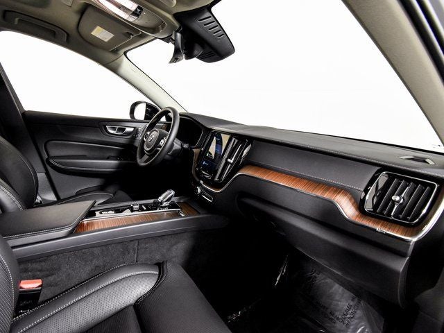 2024 Volvo XC60 Recharge Plug-In Hybrid Ultimate