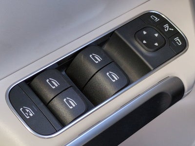 2025 Mercedes-Benz GLB GLB 250