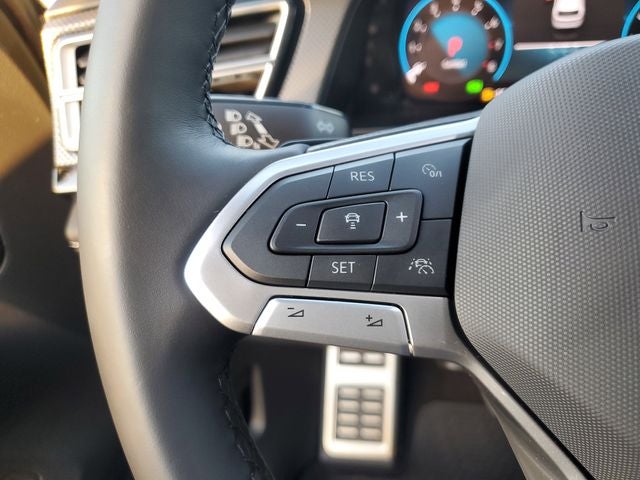 2026 Volkswagen Atlas Cross Sport 2.0T SEL R-Line Black